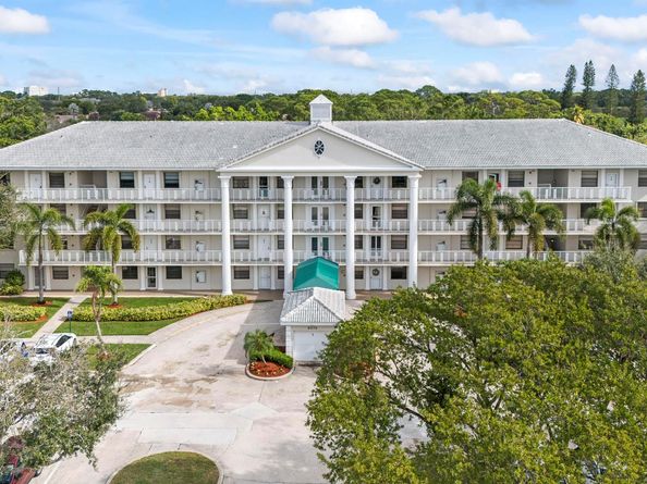 6073 Balboa Circle Circle 403, Boca Raton FL 33433