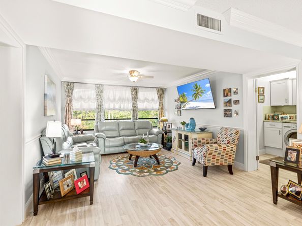 6073 Balboa Circle Circle 403, Boca Raton FL 33433