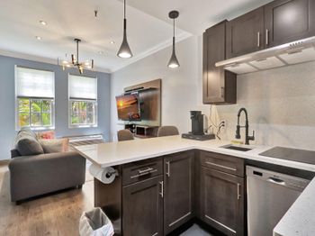 235 Sunrise Avenue