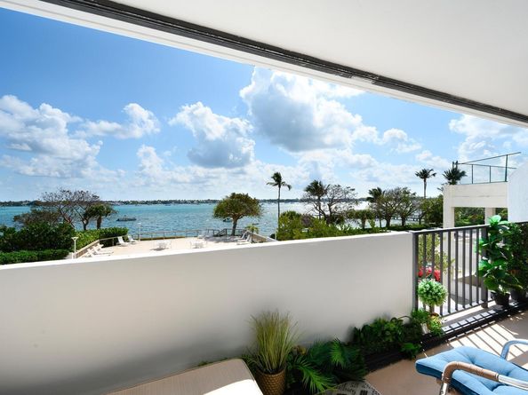 5600 N Flagler Drive 209, West Palm Beach FL 33407