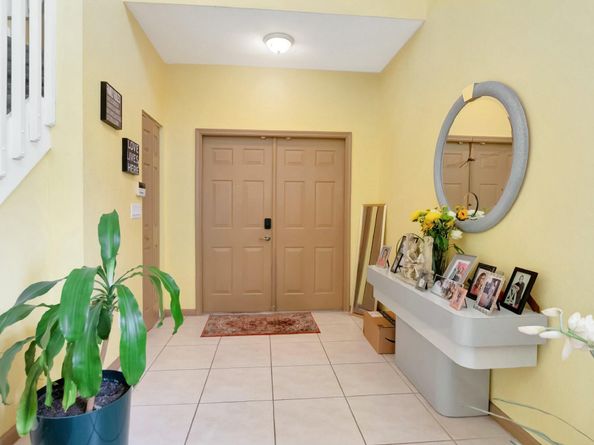 4940 Pelican Manor, Coconut Creek FL 33073