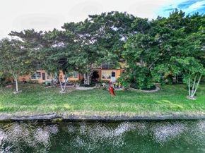105 Oxford 100 105, West Palm Beach FL 33417