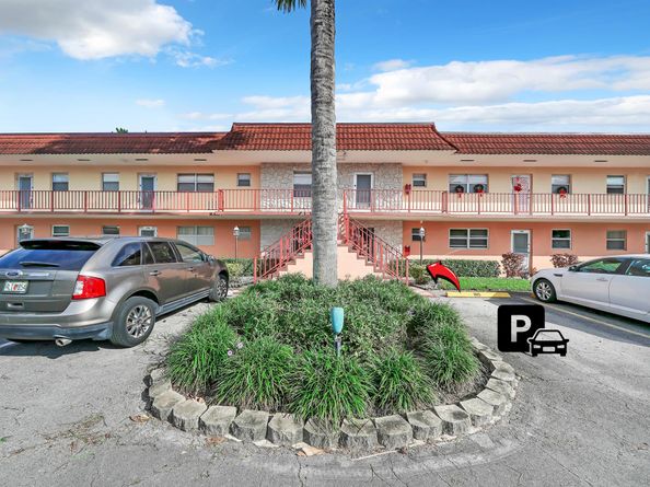 105 Oxford 100 105, West Palm Beach FL 33417