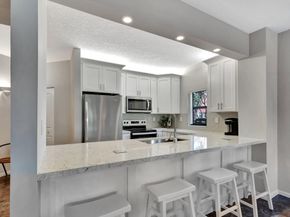 300 Uno Lago Drive 101, Juno Beach FL 33408