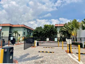 809 W Oakland Park Blvd J12, Oakland Park FL 33311