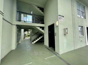 809 W Oakland Park Blvd J12, Oakland Park FL 33311