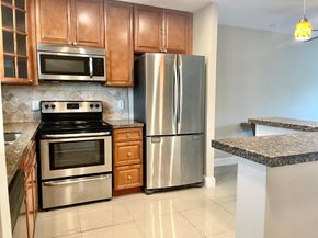 809 W Oakland Park Blvd J12, Oakland Park FL 33311
