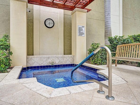 804 E Windward Way 521, Lantana FL 33462