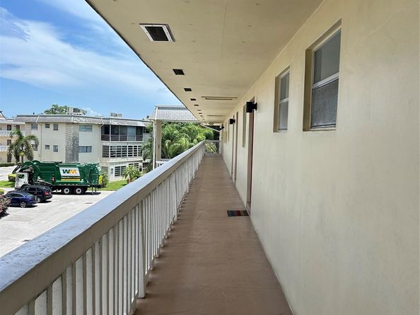 4451 NW 16th St k308, Fort Lauderdale FL 33313