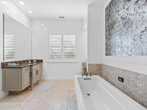 11216 Orange Hibiscus Lane, Palm Beach Gardens FL 33418