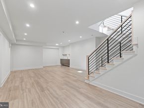 4810 3rd Street N, Arlington VA 22203