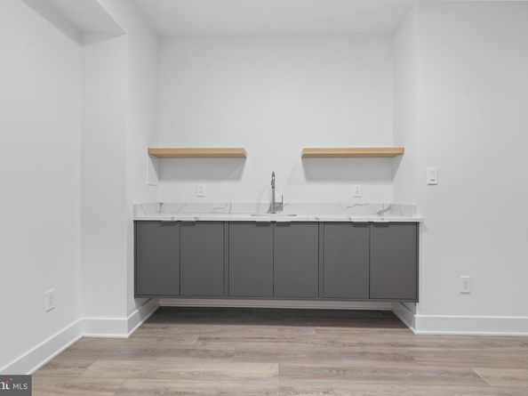 4810 3rd Street N, Arlington VA 22203