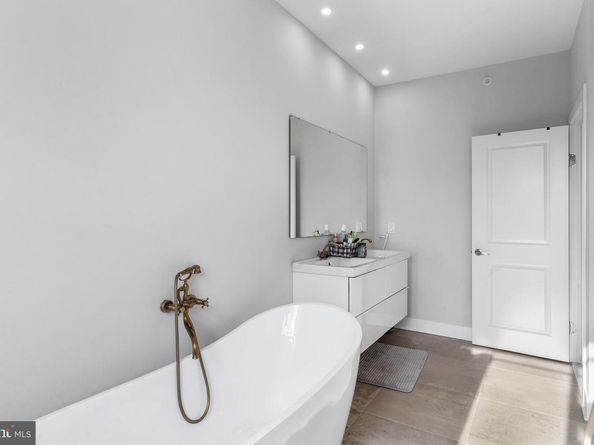 2714 W Jefferson Street, Philadelphia PA 19121