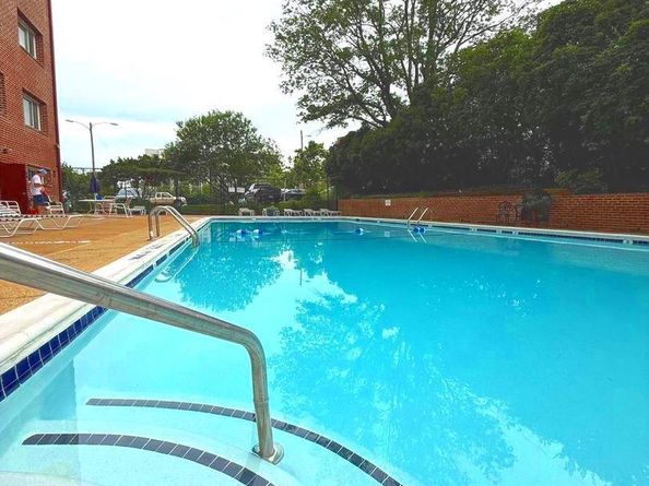 1830 Columbia Pike 207, Arlington VA 22204
