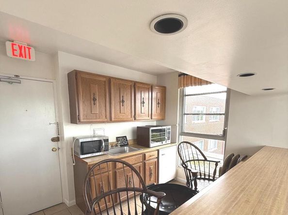 1830 Columbia Pike 207, Arlington VA 22204