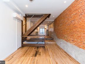 992 N 5TH Street, Philadelphia PA 19123
