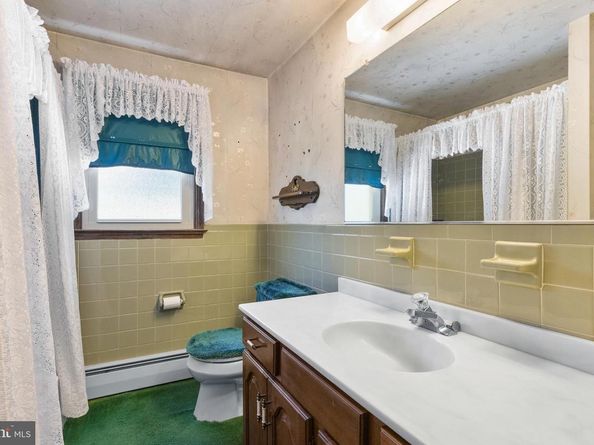 3702 Moosewood Avenue, Feasterville Trevose PA 19053