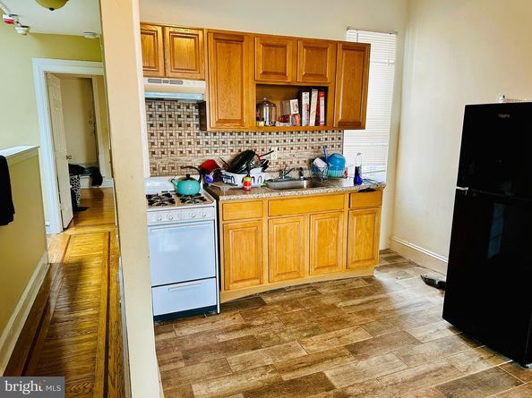 1505 W Erie Avenue, Philadelphia PA 19140