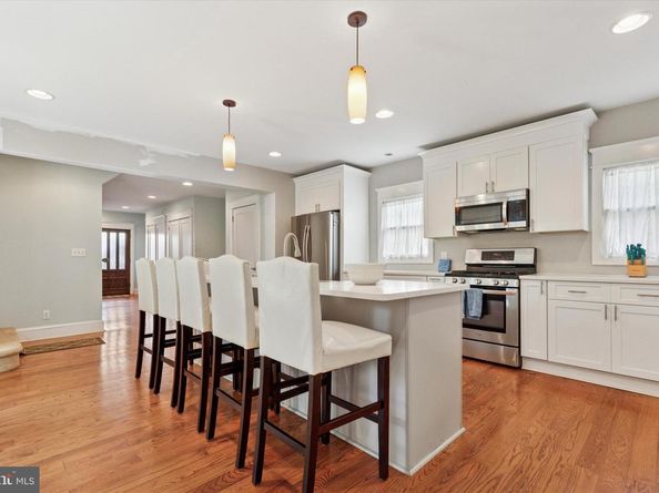 140 N Rolling Road, Springfield PA 19064