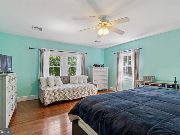 140 N Rolling Road, Springfield PA 19064