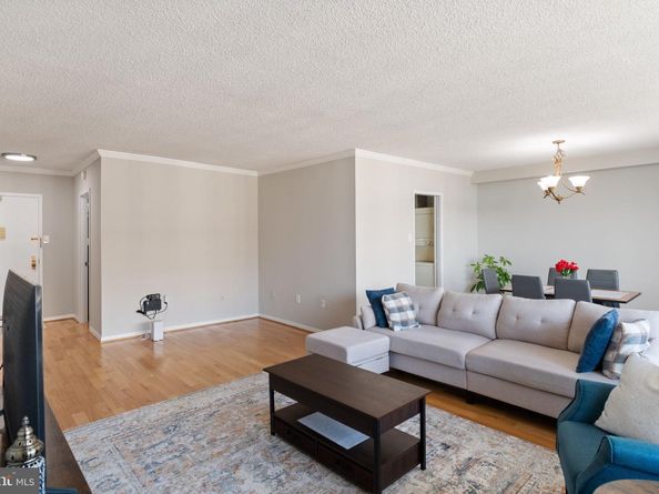 3705 S George Mason Drive 2202S, Falls Church VA 22041