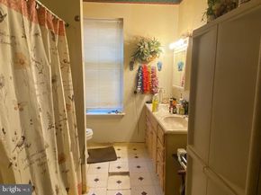 32 Pomona, Philadelphia PA 19144