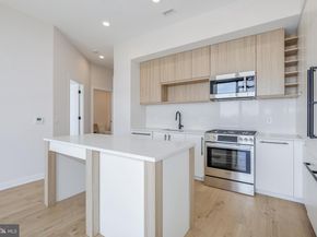 255 W. Falls Station Boulevard PH4, Falls Church VA 22046