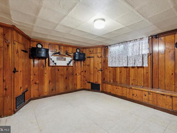 5450 Erdrick Street, Philadelphia PA 19124