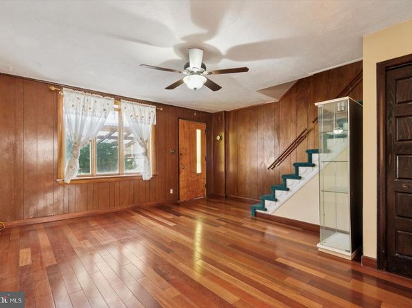 5450 Erdrick Street, Philadelphia PA 19124