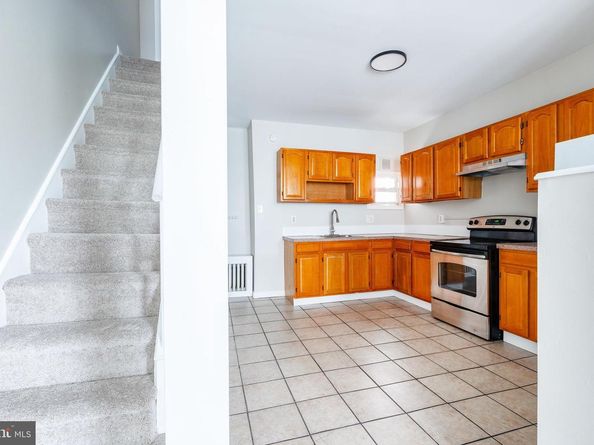 1527 W Cayuga Street, Philadelphia PA 19140