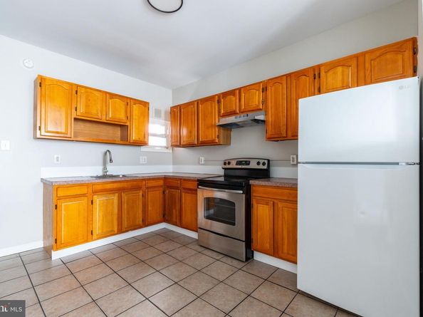 1527 W Cayuga Street, Philadelphia PA 19140