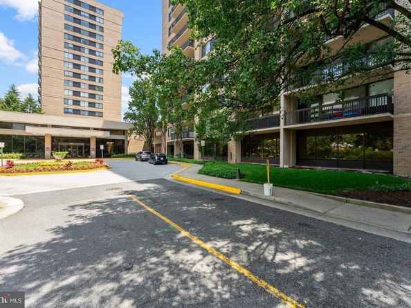 3713 S George Mason Drive T5, Falls Church VA 22041