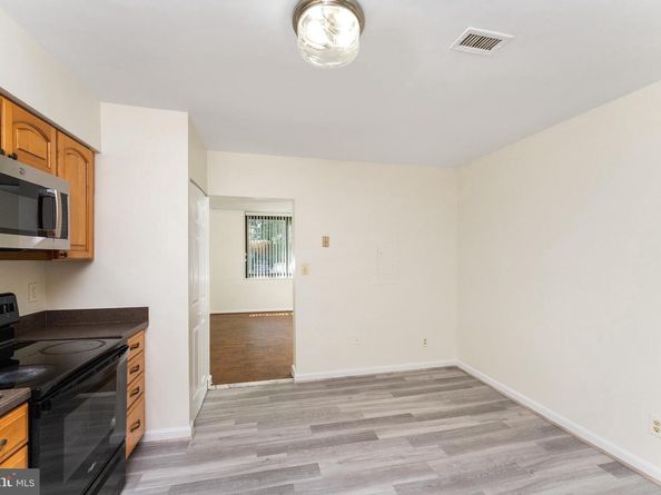 3713 S George Mason Drive T5, Falls Church VA 22041