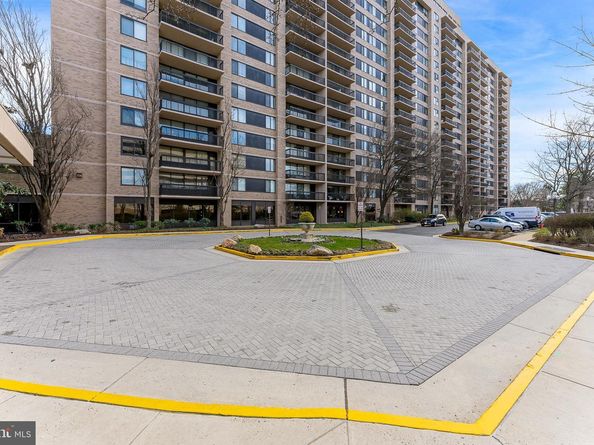 3713 S George Mason Drive T5, Falls Church VA 22041