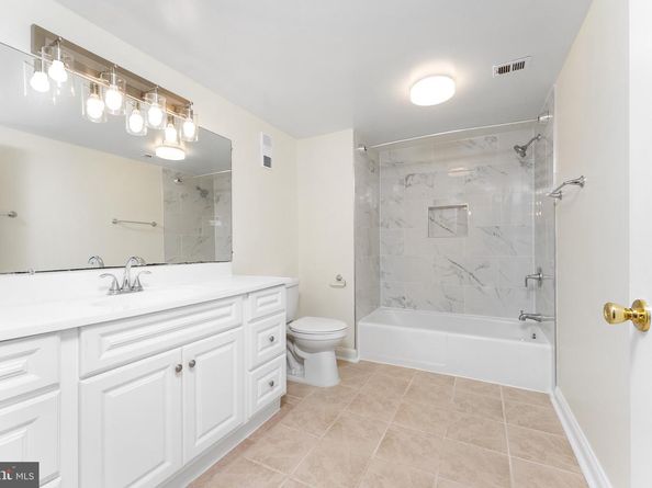 3713 S George Mason Drive T5, Falls Church VA 22041