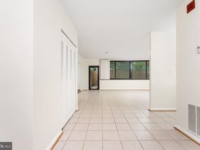 3713 S George Mason Drive T5, Falls Church VA 22041