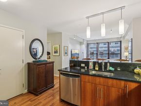 1425 Locust Street 7D, Philadelphia PA 19102