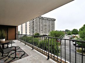 20338 Valley Forge Circle 338, King Of Prussia PA 19406