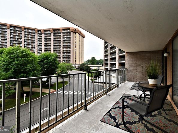 20338 Valley Forge Circle 338, King Of Prussia PA 19406