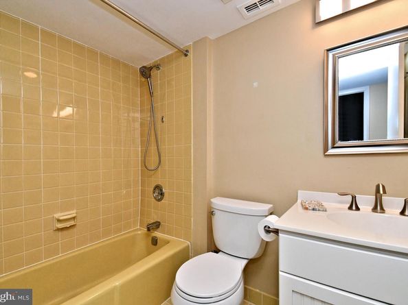 20338 Valley Forge Circle 338, King Of Prussia PA 19406