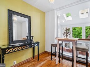 333 S 6TH Street, Philadelphia PA 19106