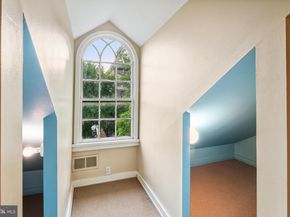 333 S 6TH Street, Philadelphia PA 19106
