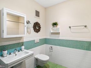 333 S 6TH Street, Philadelphia PA 19106