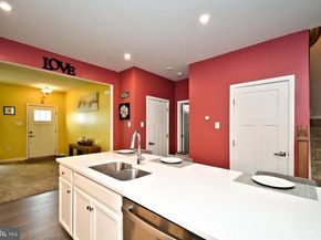 8043 Milltown Circle, Cheltenham PA 19012