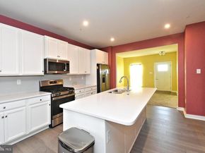 8043 Milltown Circle, Cheltenham PA 19012