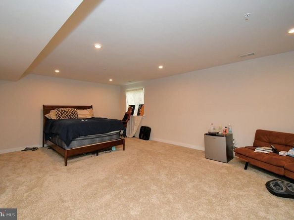 8043 Milltown Circle, Cheltenham PA 19012