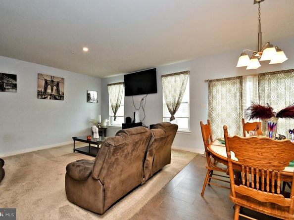 8043 Milltown Circle, Cheltenham PA 19012