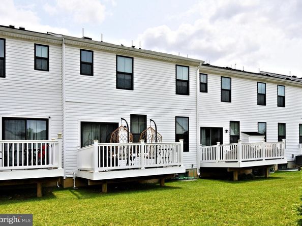 8043 Milltown Circle, Cheltenham PA 19012