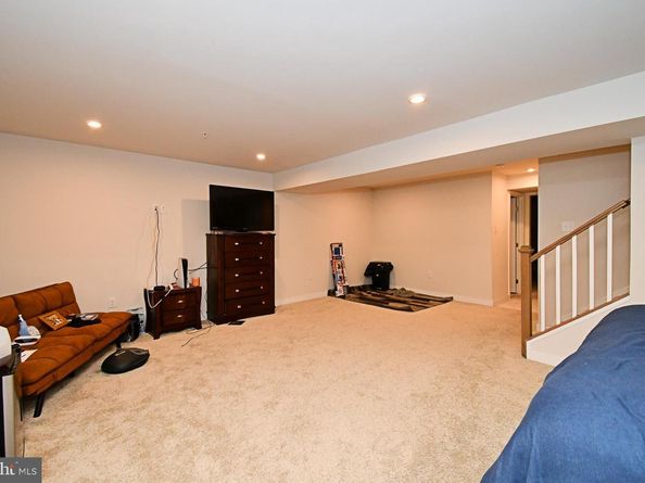 8043 Milltown Circle, Cheltenham PA 19012
