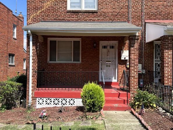 76 54TH Street SE, Washington DC 20019